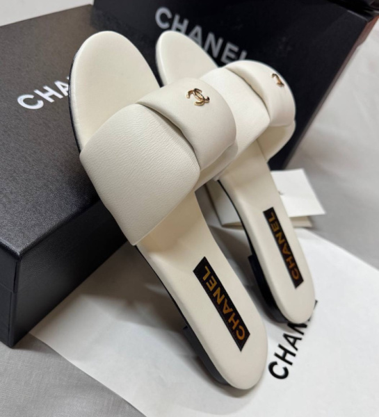 ШЛЕПКИ CHANEL 