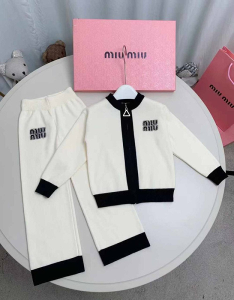 ДЕТСКИЙ КОСТЮМ MIU MIU