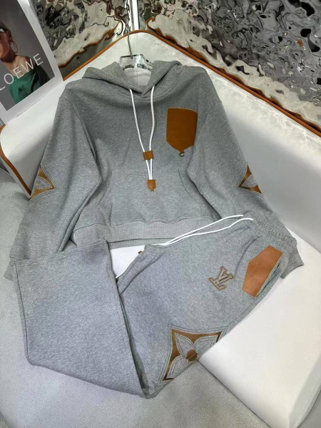 КОСТЮМ LOUIS VUITTON  71930 фото анонса