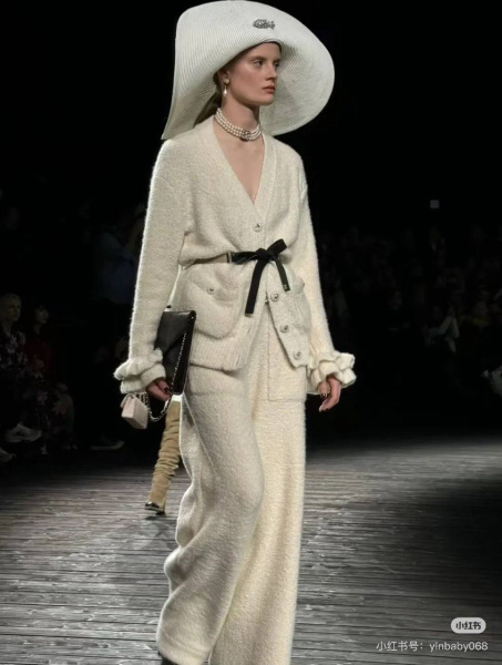 КОСТЮМ CHANEL  72580 фото анонса