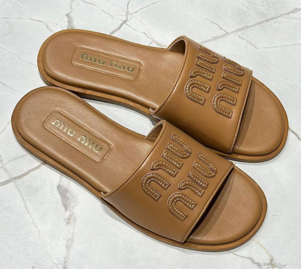 ШЛЕПКИ MIU MIU 