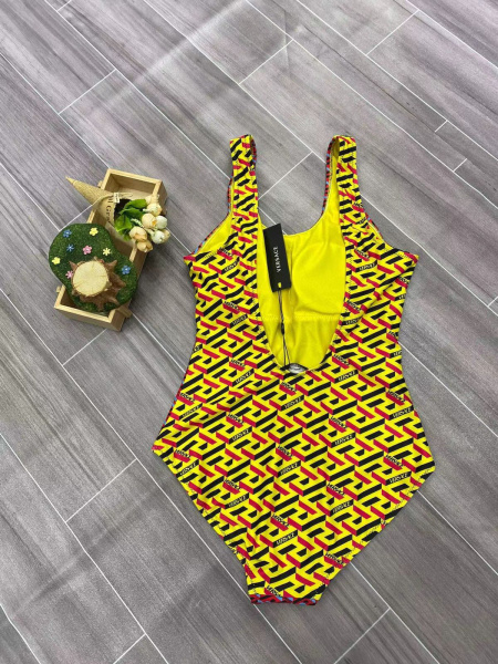 КУПАЛЬНИК VERSACE 47720 фото анонса