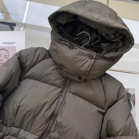 ПУХОВИК BURBERRY 53282 детальное фото товара