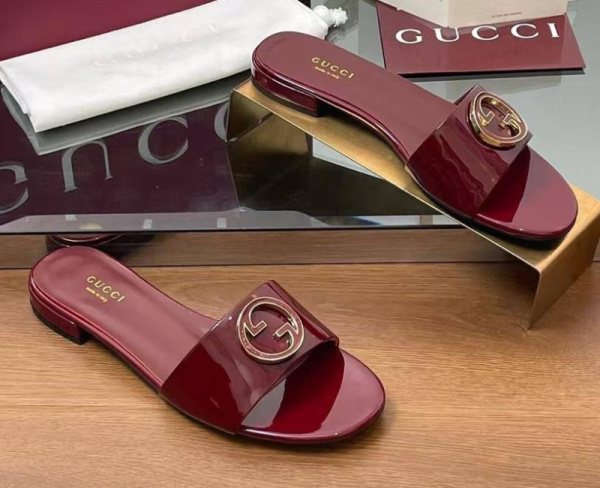 ШЛЕПКИ GUCCI 