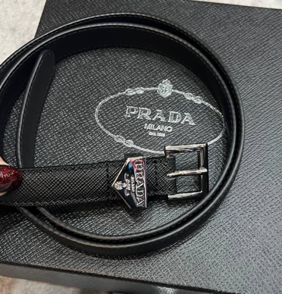 ЖЕНСКИЙ РЕМЕНЬ PRADA 