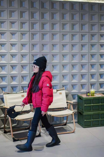 ДЕТСКИЙ ПУХОВИК MONCLER 74685 фото анонса