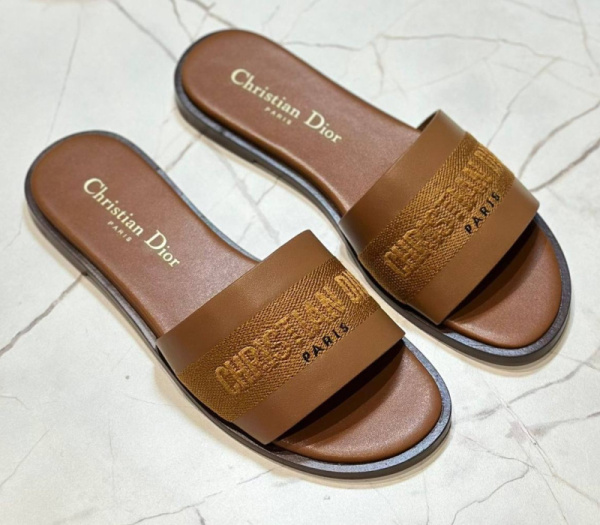 ШЛЕПКИ CHRISTIAN DIOR 
