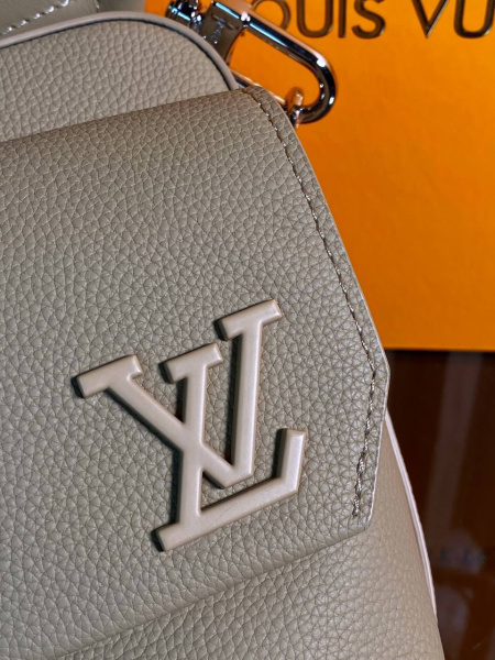 МУЖСКАЯ СУМКА МЕССЕНДЖЕР LOUIS VUITTON  72000 фото анонса