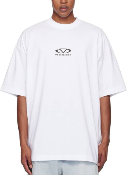 МУЖСКАЯ ФУТБОЛКА VETEMENTS 