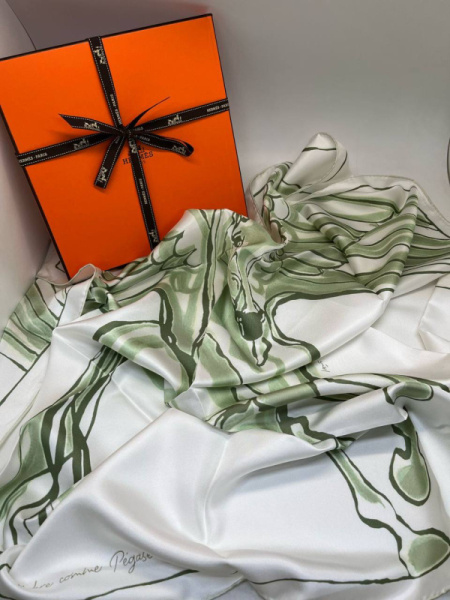 ПЛАТОК HERMES 