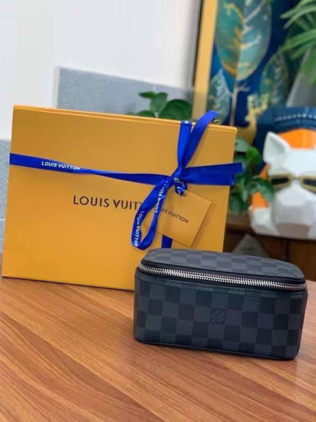 МУЖСКОЙ НЕСЕССЕР КОСМЕТИЧКА LOUIS VUITTON  58480 фото анонса