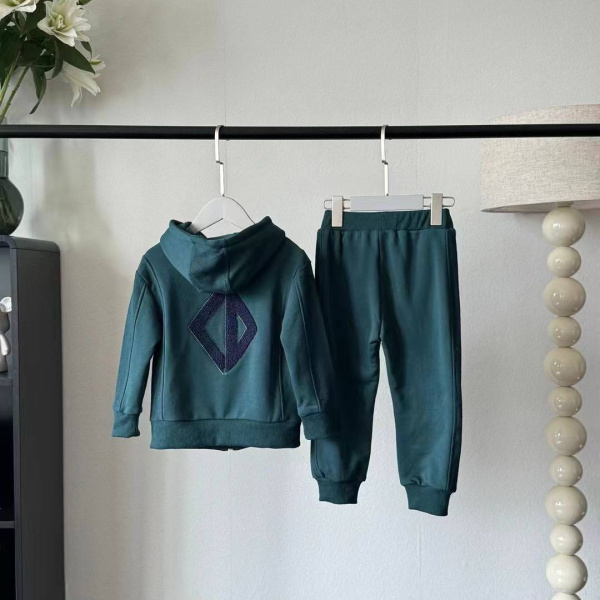 ДЕТСКИЙ КОСТЮМ CHRISTIAN DIOR 74485 фото анонса