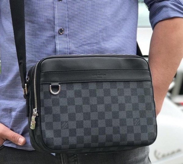 МУЖСКАЯ СУМКА МЕССЕНДЖЕР LOUIS VUITTON