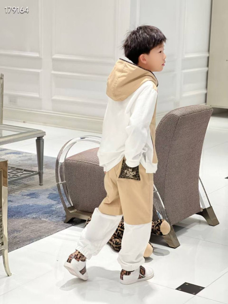 ДЕТСКИЙ КОСТЮМ FENDI  74875 фото анонса